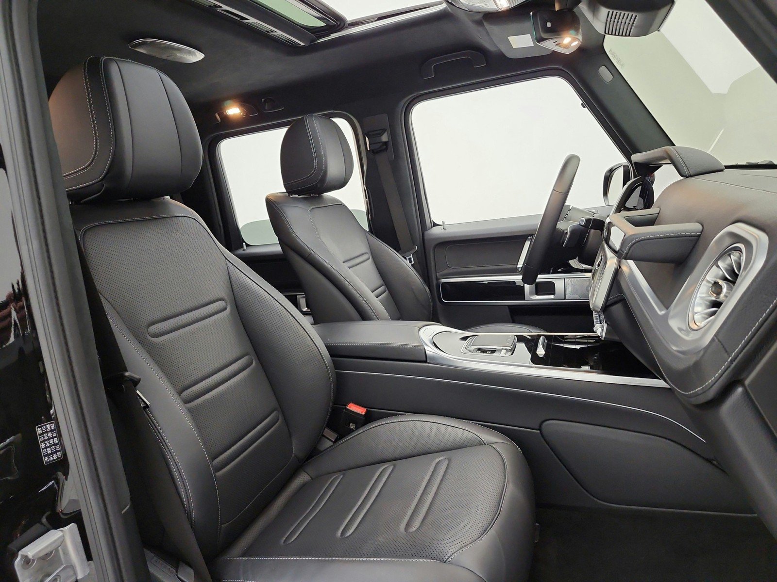 Certified Used 2025 Obsidian Black Metallic Mercedes-Benz G 550 SUV image 20