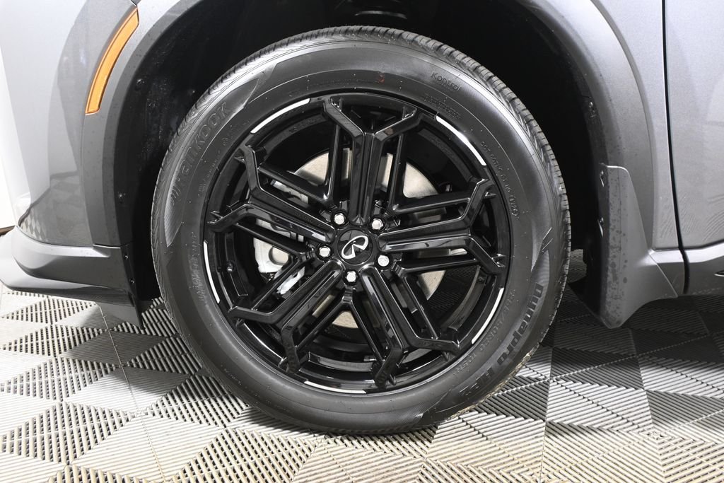 New 2027 2T GRPT SHDW INFINITI Sport AWD image 12