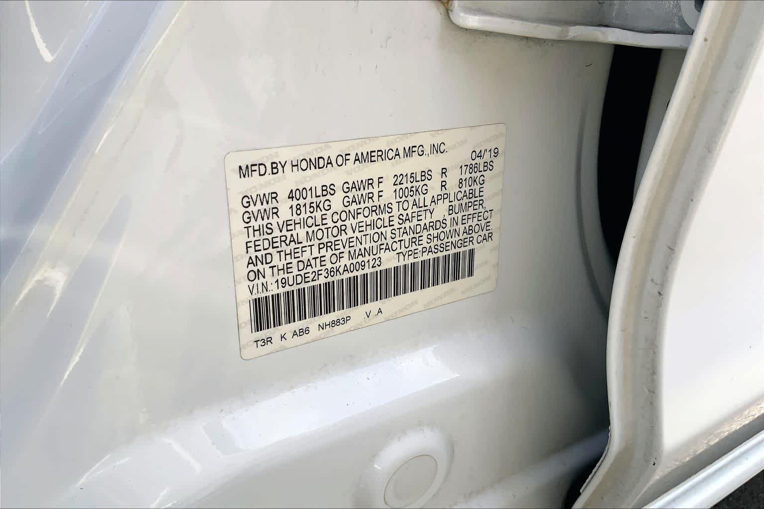 Used 2019 Platinum White Pearl Acura  image 33