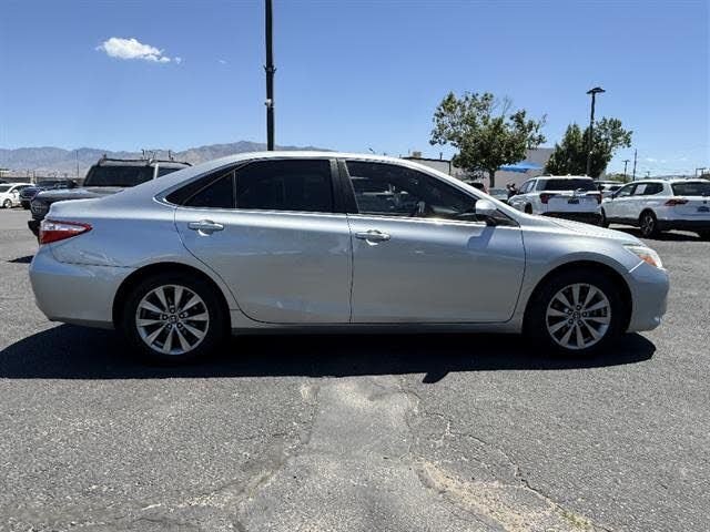 Used 2017 Silver Toyota XLE image 4