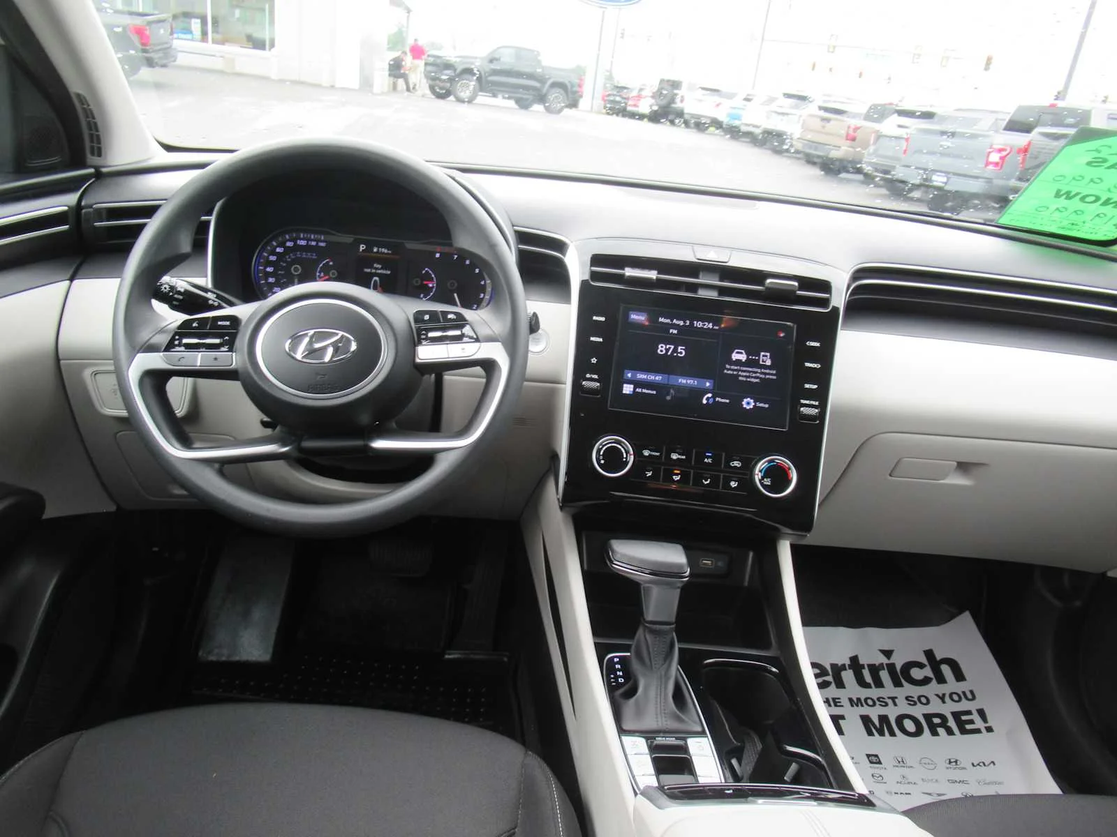 Used 2022 Quartz White Hyundai SEL image 17
