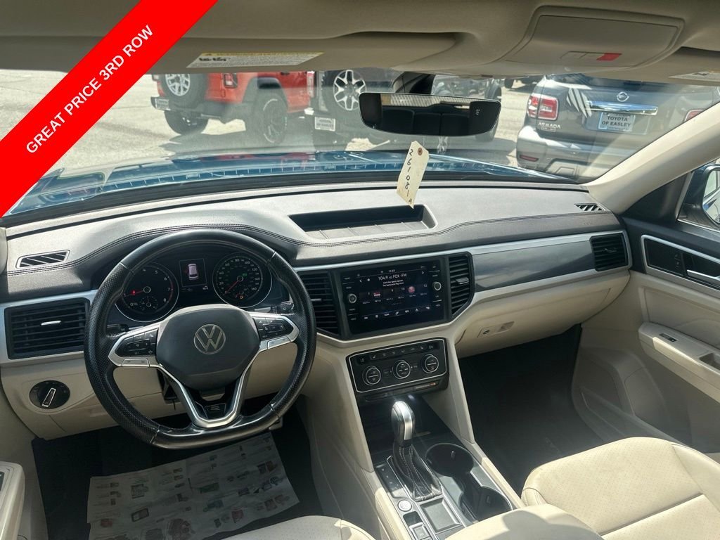 Used 2021 Blue Metallic Volkswagen 3.6L V6 SE w/Technology R-Line image 11