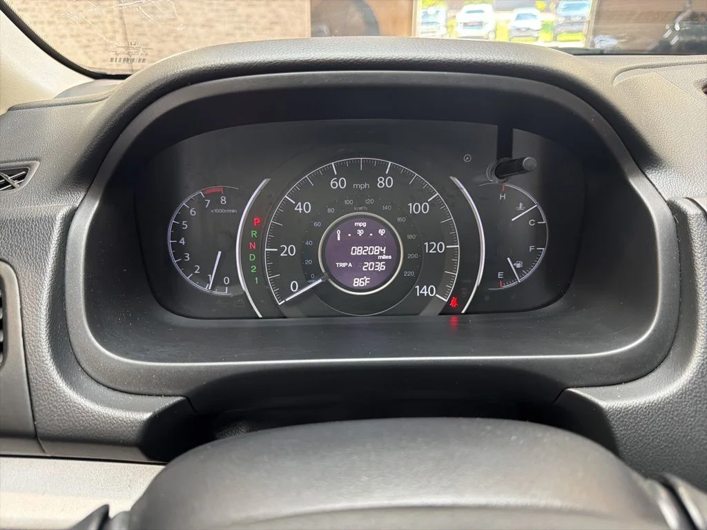 Used 2014 Twilight Blue Metallic Honda LX image 24