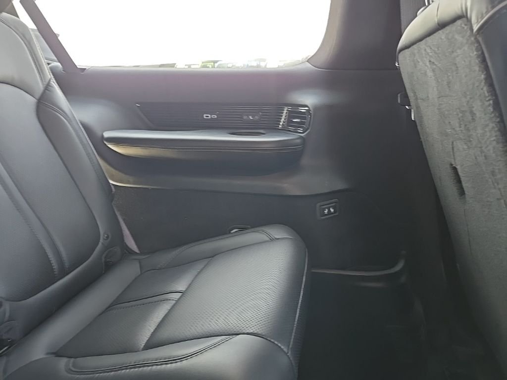 Used 2024 White/off-white Jeep Series II image 108