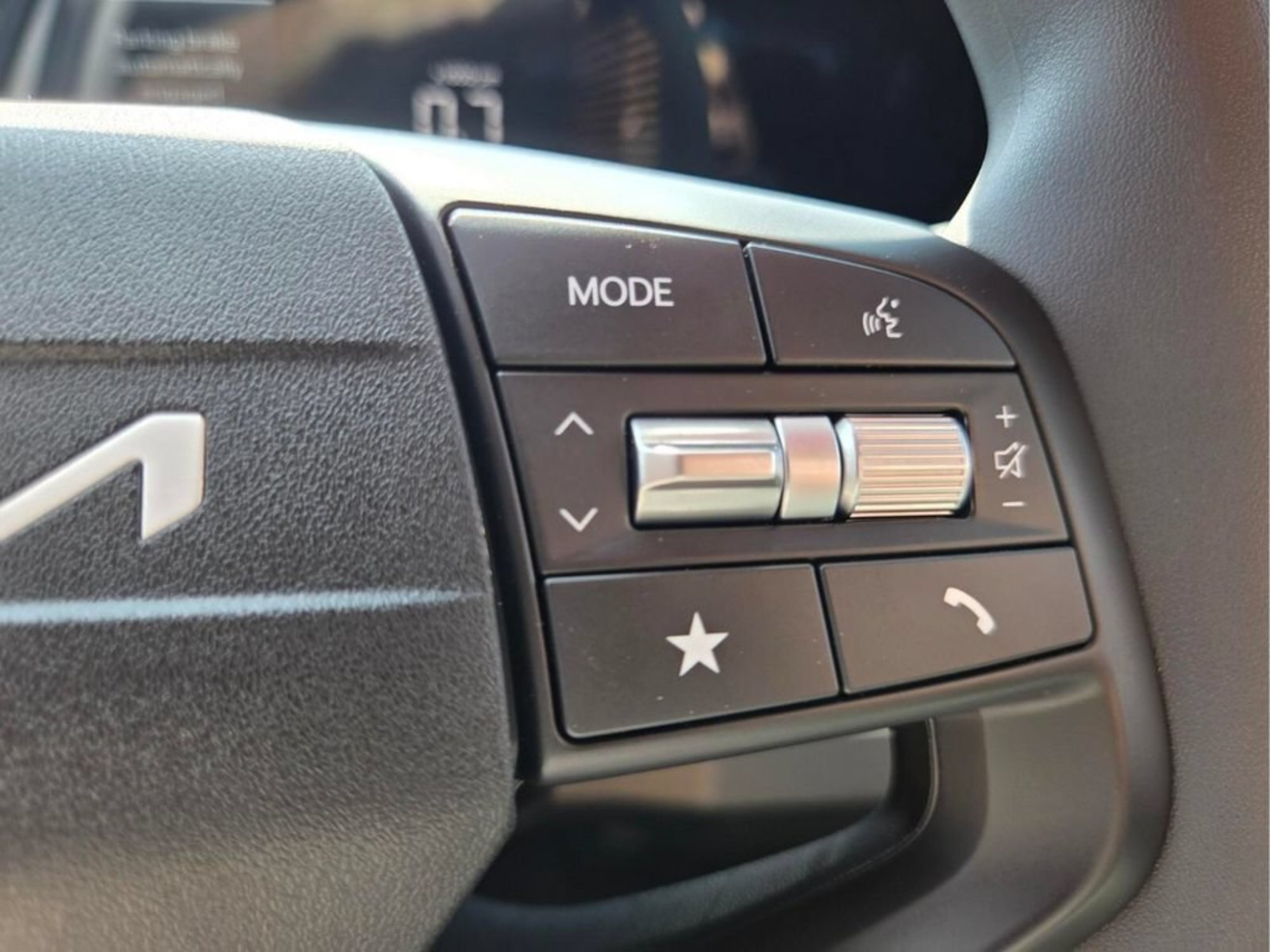 New 2026 Steel Gray Kia LXS image 24