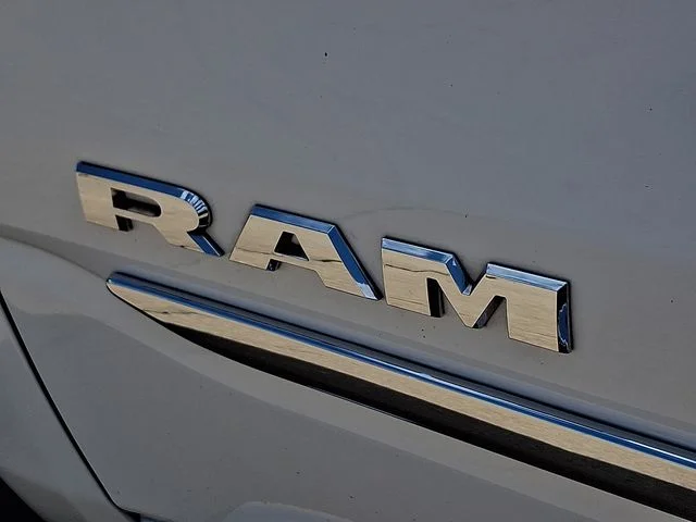 Used 2024 White Ram Big Horn/Lone Star image 30