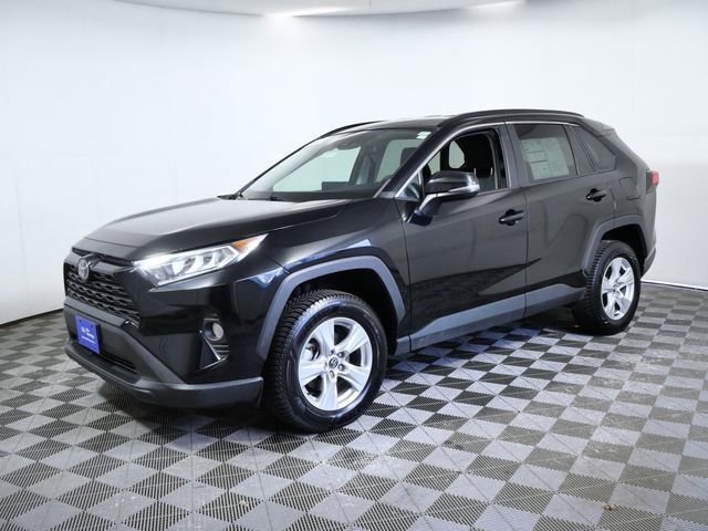 Used 2020 Black Toyota XLE image 5