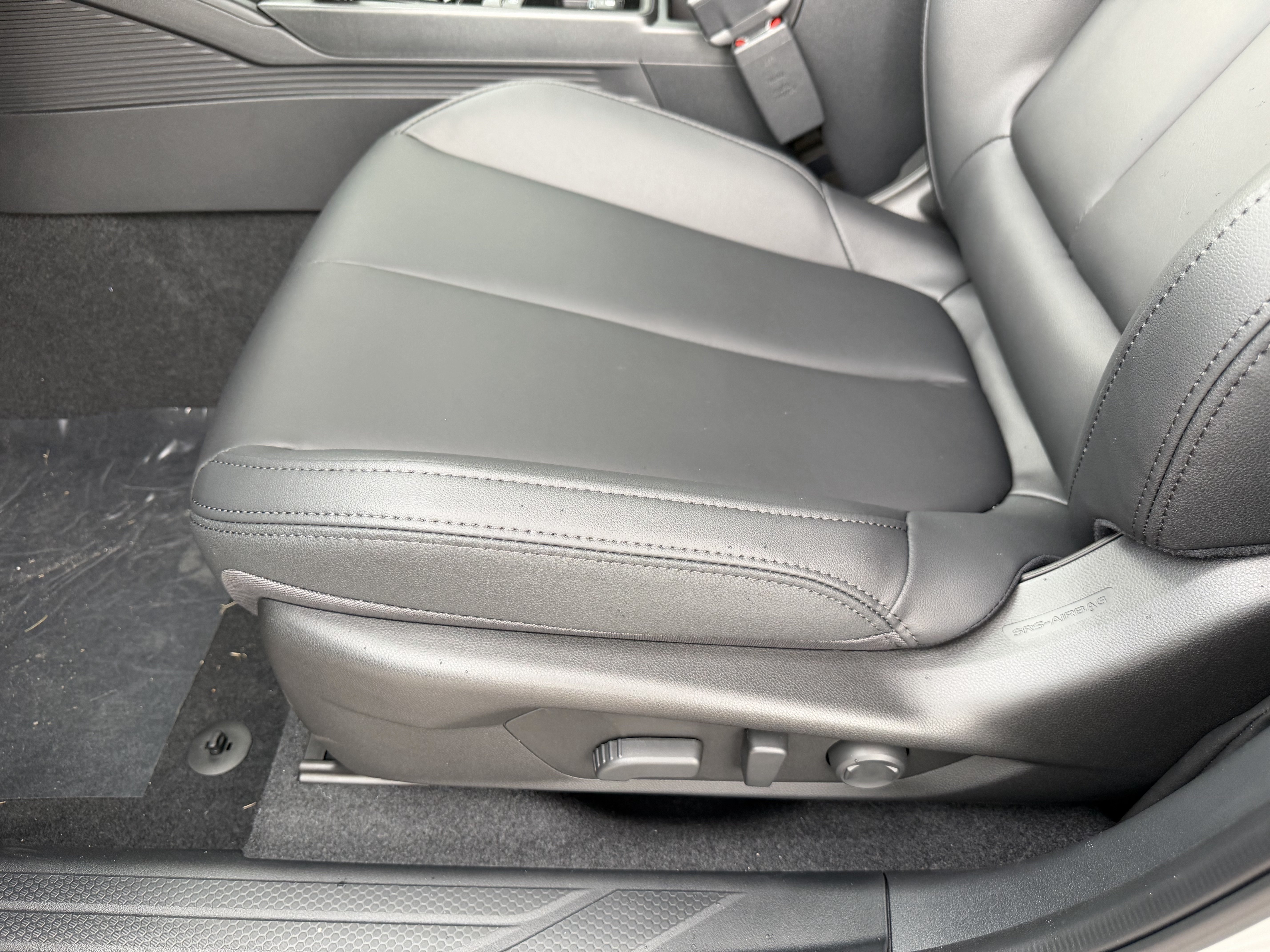 New 2026 RIVER ROCK PEARL Subaru Premium image 24