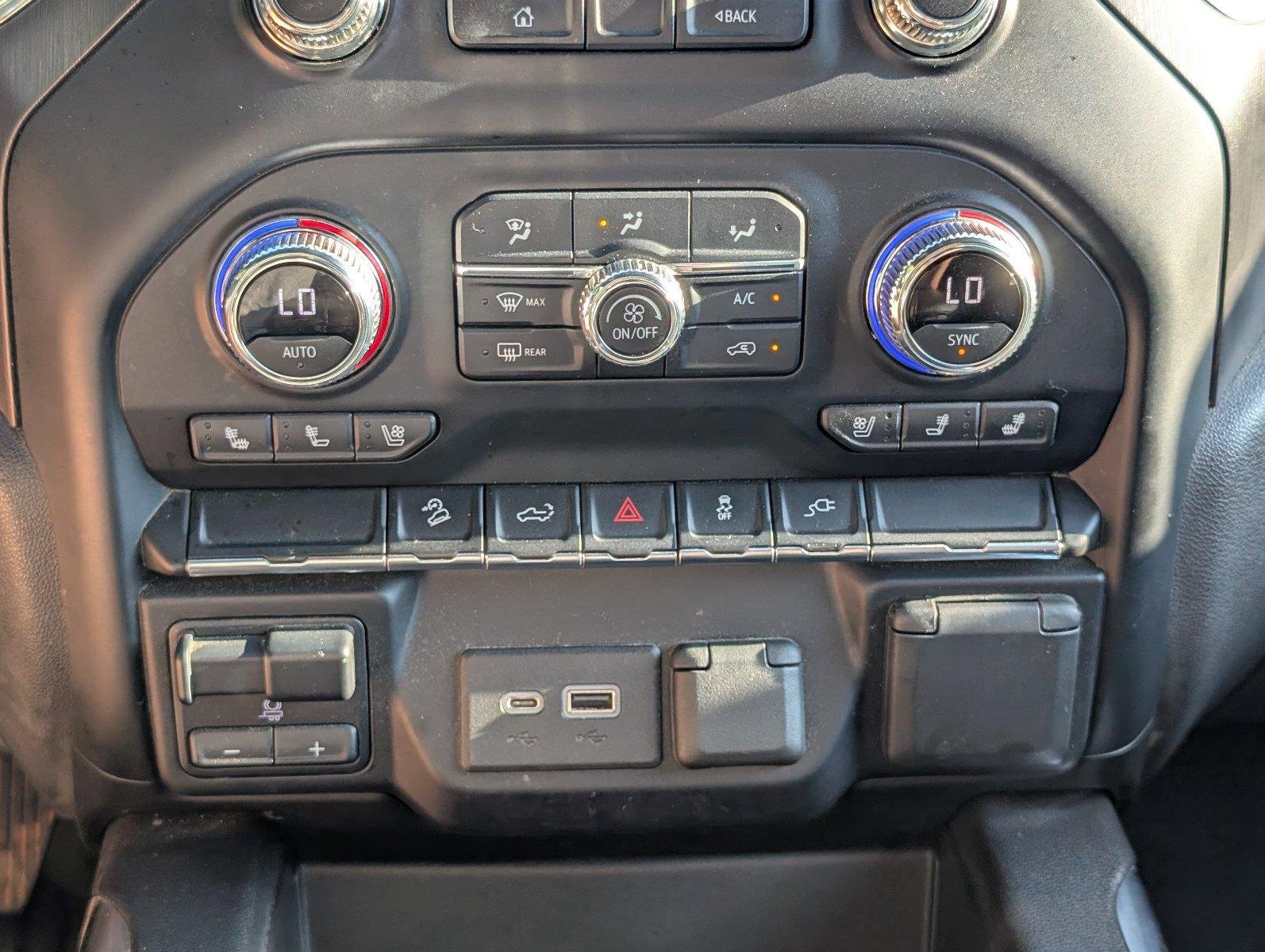 Used 2021 SATIN STEEL METALLIC GMC AT4 image 25