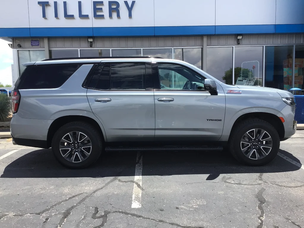 Used 2023 Sterling Gray Metallic Chevrolet Z71 image 1