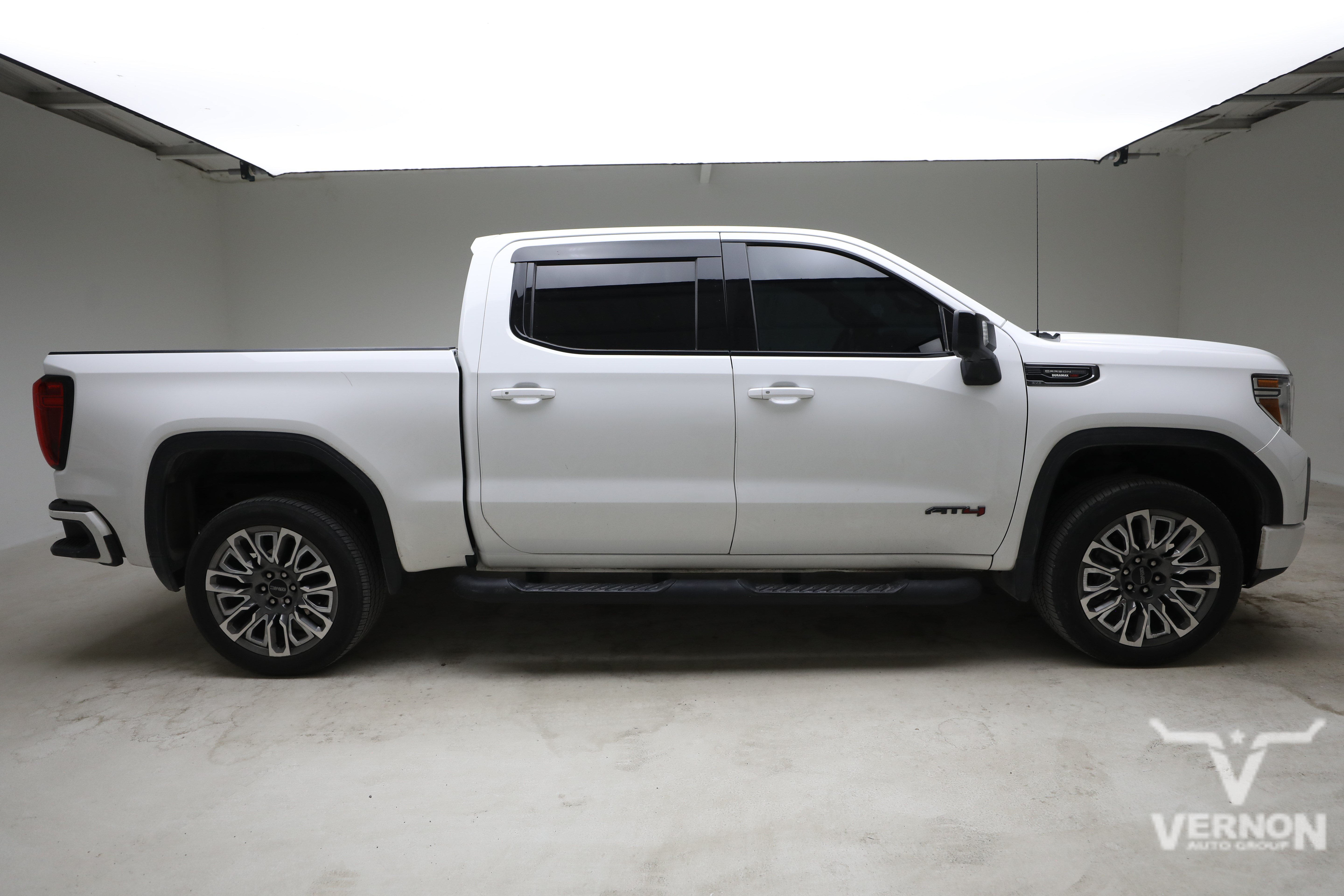 Used 2021 Summit White GMC Y image 5