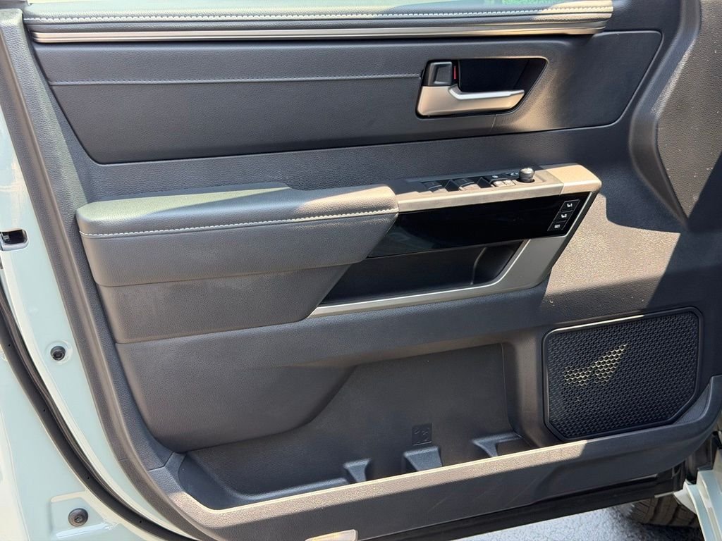 Certified Used 2026  Toyota Limited image 24