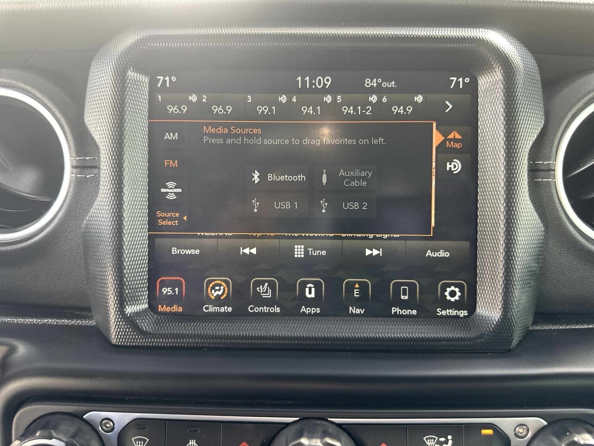2022 Jeep Gladiator Overland - Photo 13