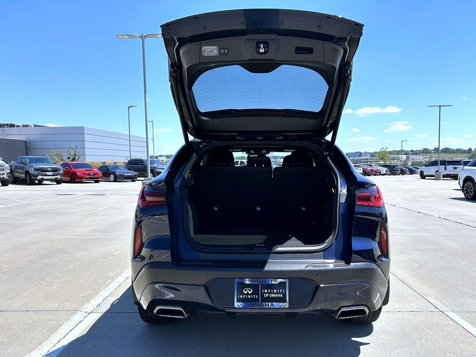 Certified Used 2023 Blue INFINITI LUXE image 21
