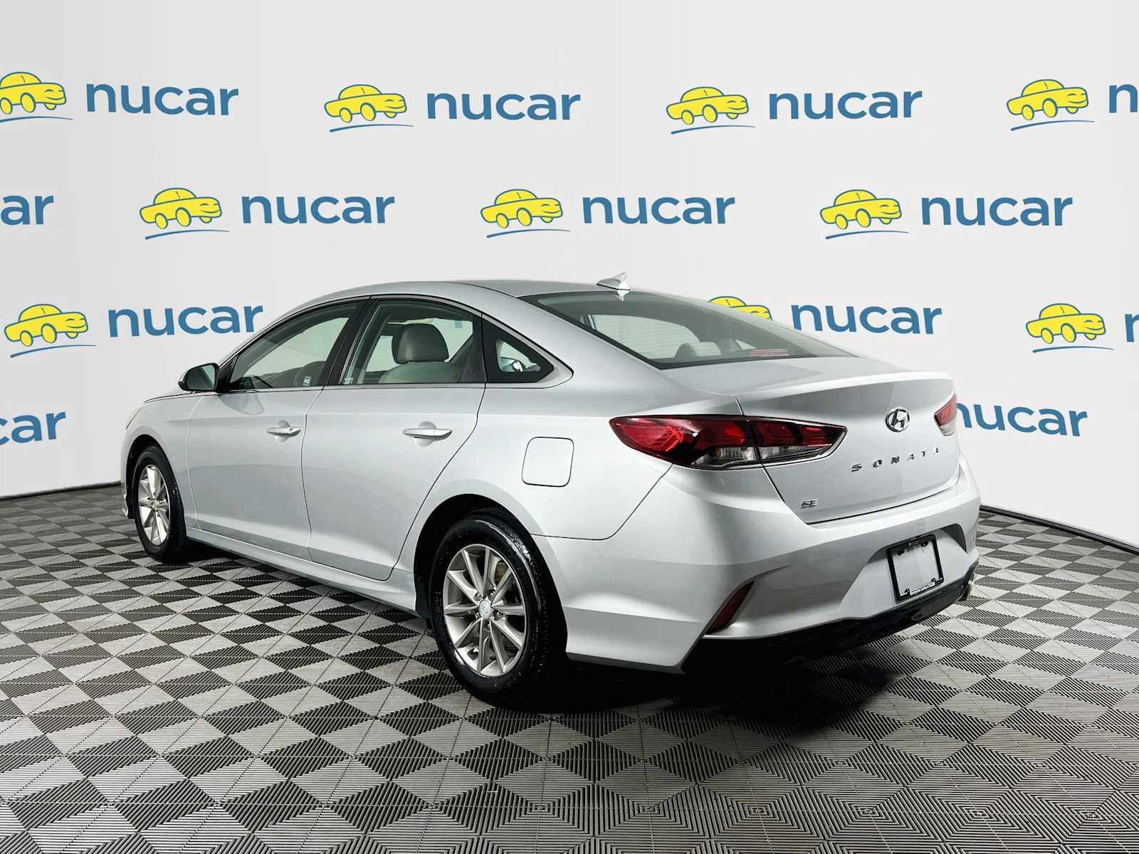 Used 2018 Symphony Silver Hyundai SE image 5