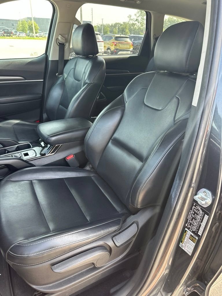 Used 2020 Gray Kia LX image 18