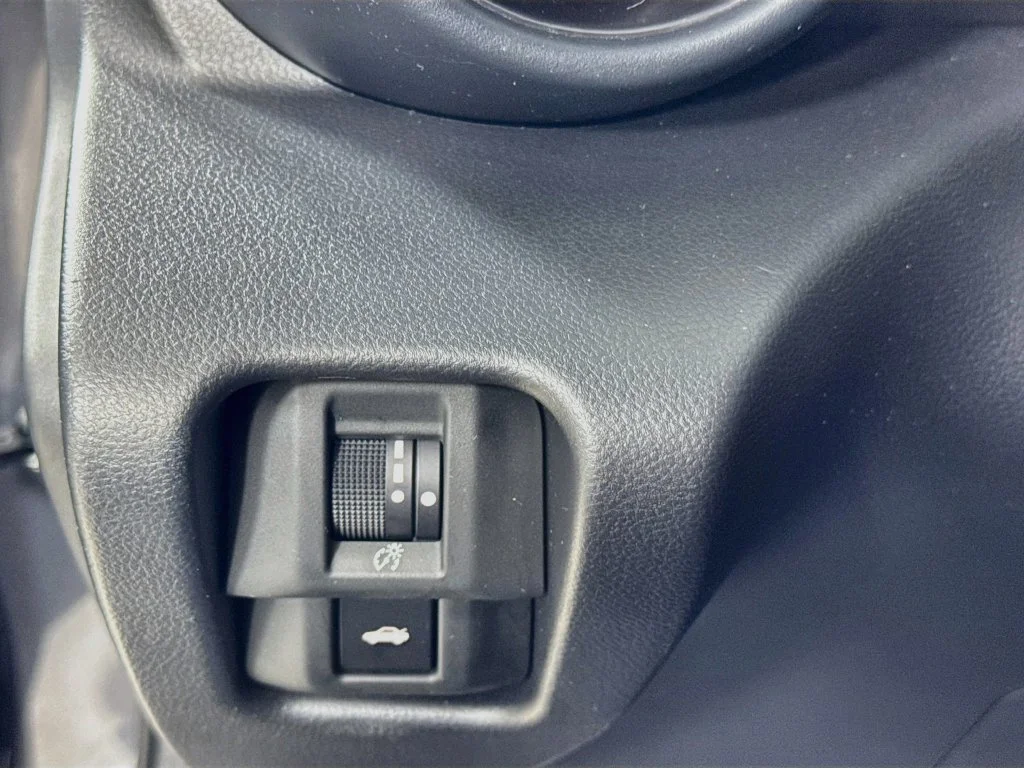 Used 2022 Magnetite Gray Metallic Subaru Limited image 12