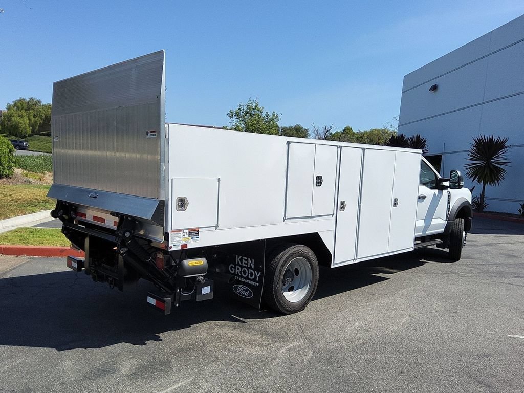 2025 Ford F-550 Super Duty Chassis Cab XL - Photo 34