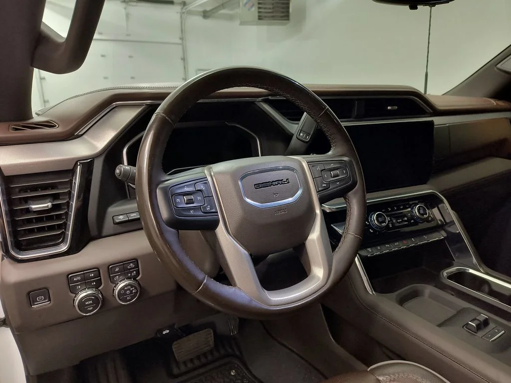Used 2024 Summit White GMC Denali image 4