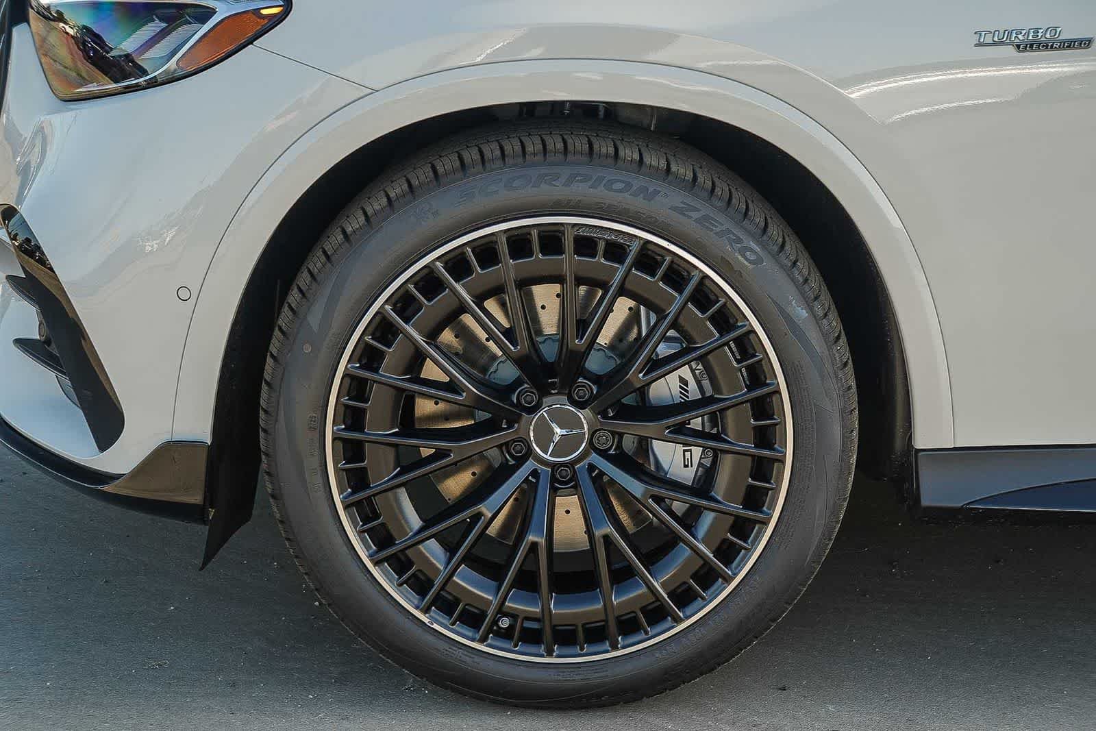 New 2026 Polar White Mercedes-Benz AMG® GLC 43 image 10