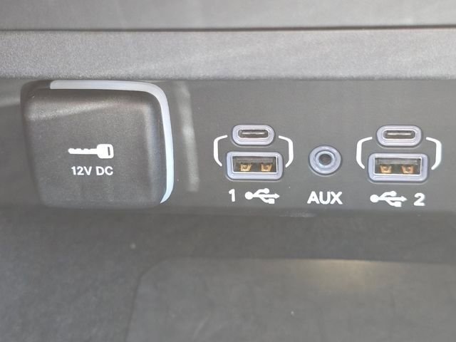 Used 2025 Diamond Black Crystal Pearlcoat Jeep Base image 16