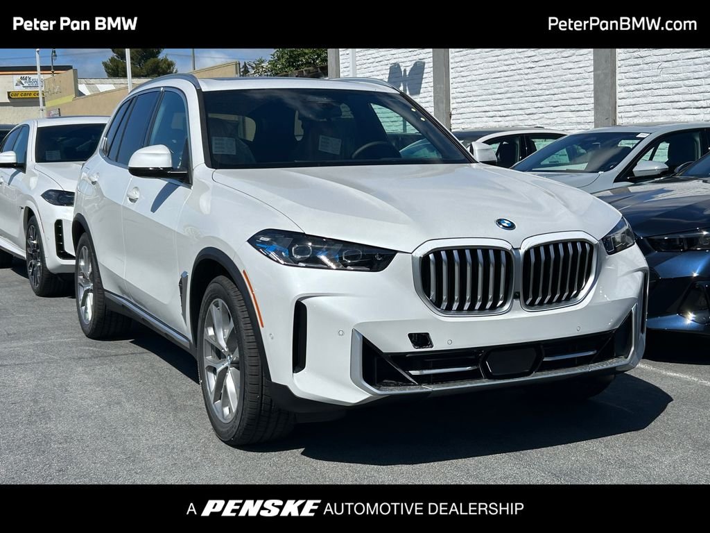 2026 BMW X5 xDrive50e's photo