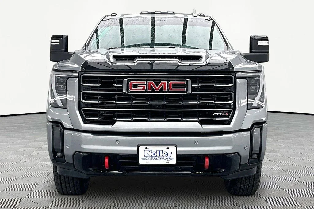 Used 2024 Sterling Metallic GMC AT4 image 3