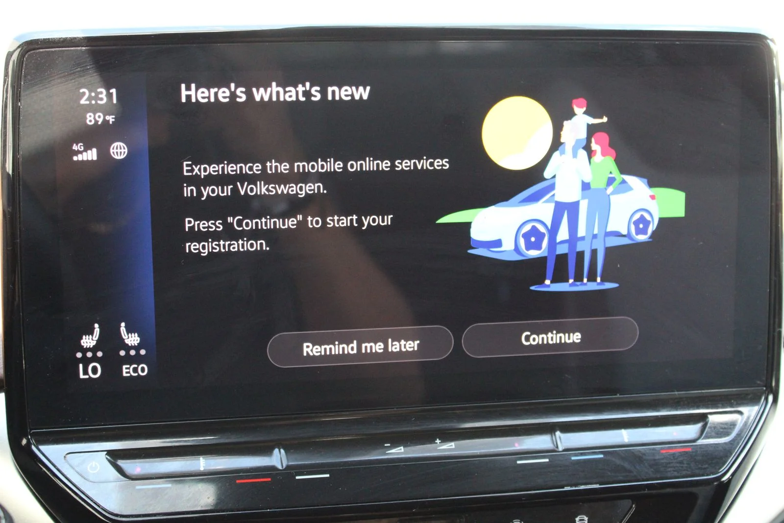 Used 2023  Volkswagen Pro image 4