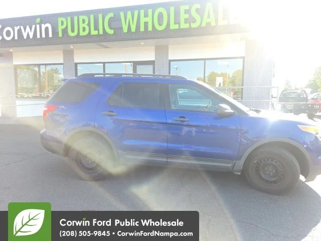 Used 2013 Blue Metallic Ford  image 5