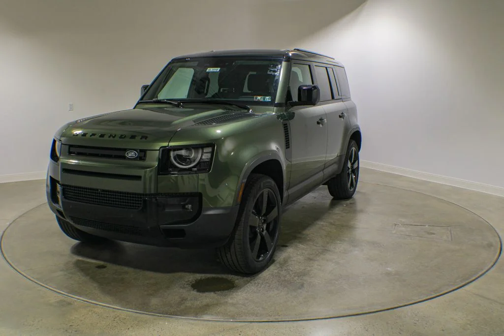 2026 Land Rover Defender 110 S P300's photo