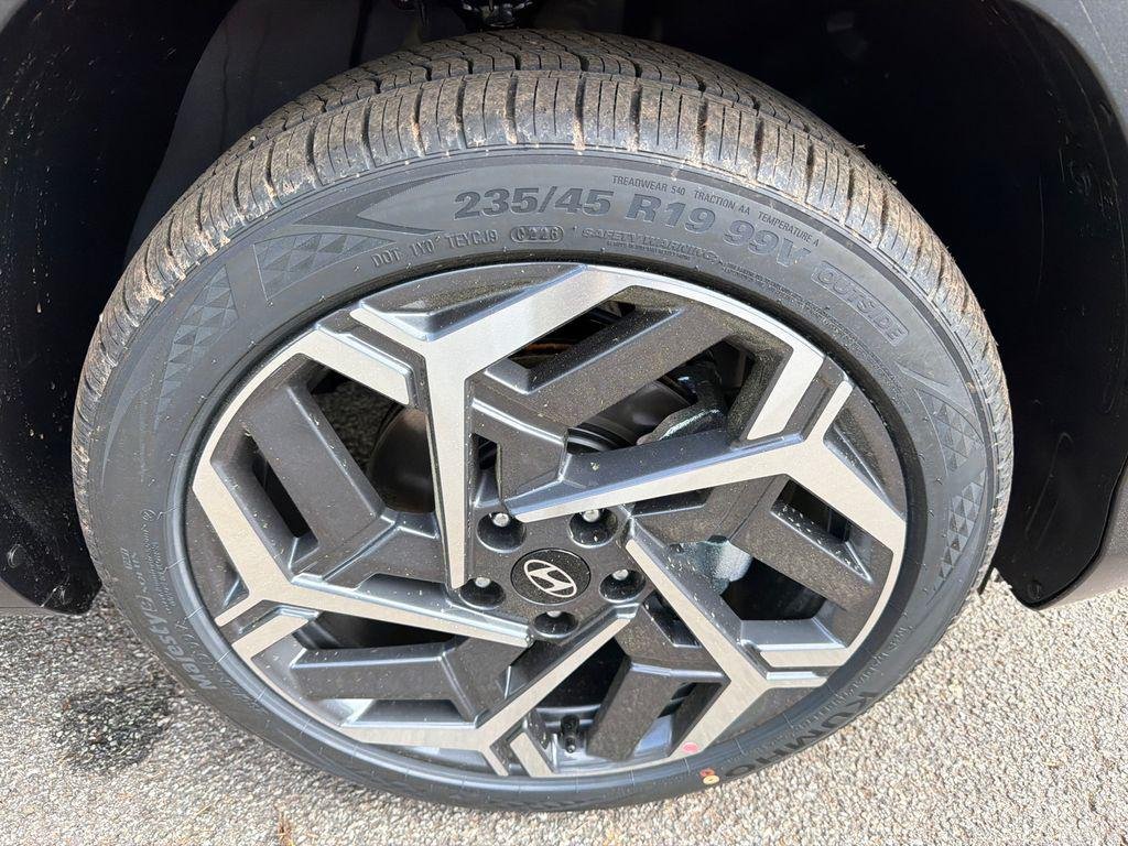 New 2026 Gray Hyundai SEL Premium FWD image 12