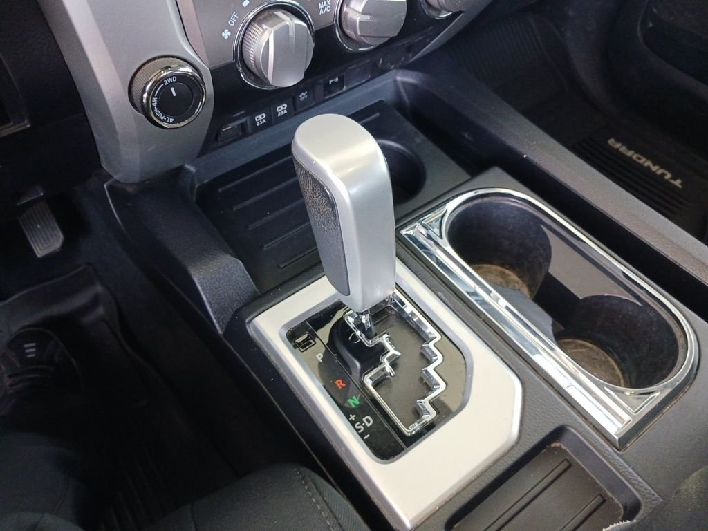 Used 2021 White Toyota SR5 image 33