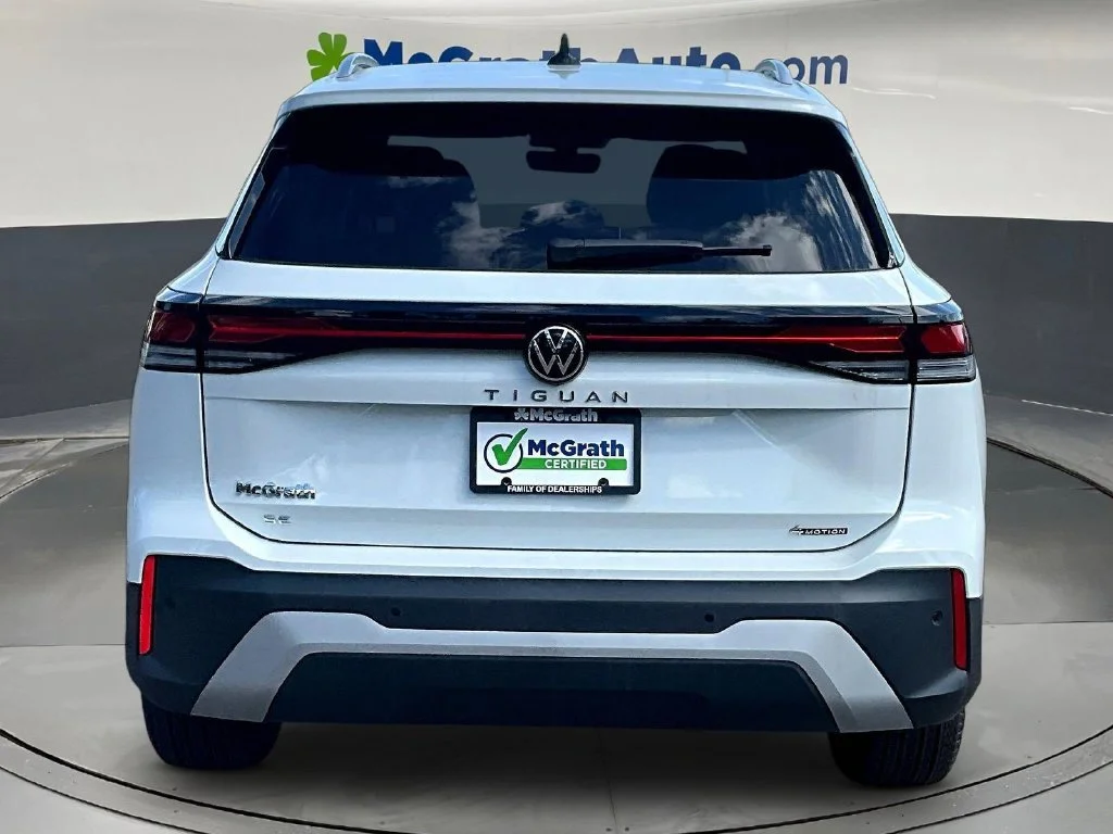 New 2026 Pure White Volkswagen 2.0T SE image 3