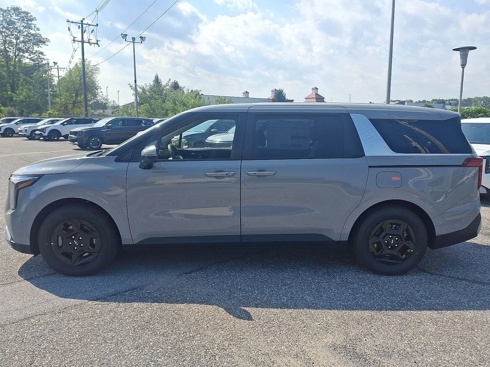 New 2027 White Kia LXS image 5