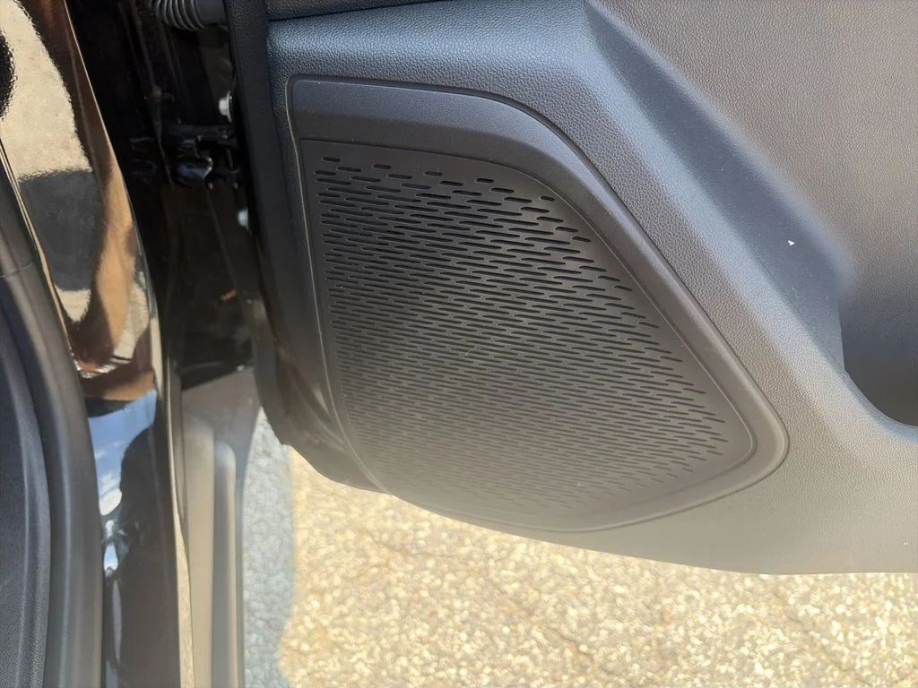Used 2025 Black Chevrolet LT image 22