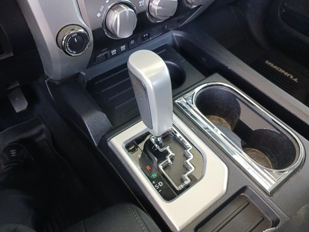 Used 2021 White Toyota SR5 image 33