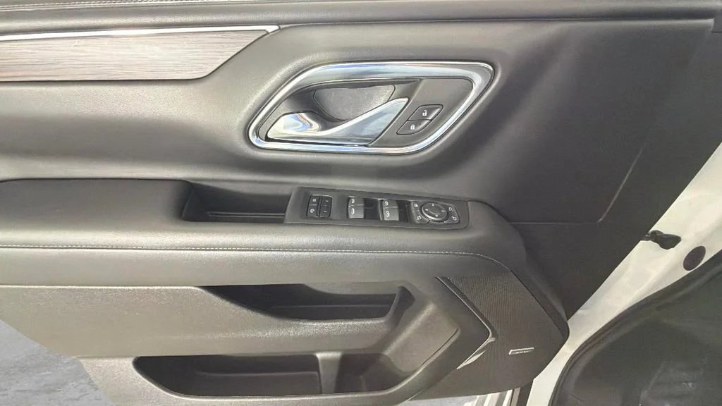 Used 2023 Summit White Chevrolet LT image 26