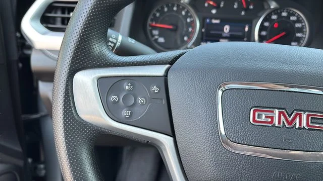 Used 2023 Silver GMC SLE image 21