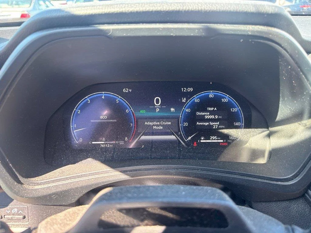 Used 2024 Cloud Toyota Platinum image 3