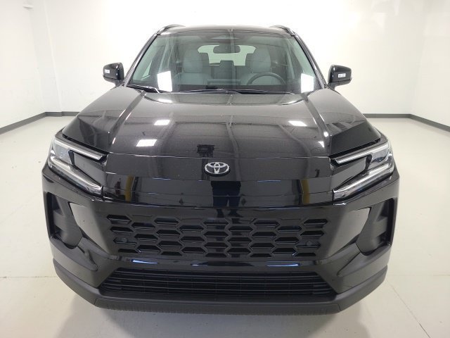 New 2026 Midnight Black Metallic Toyota XLE Premium image 2