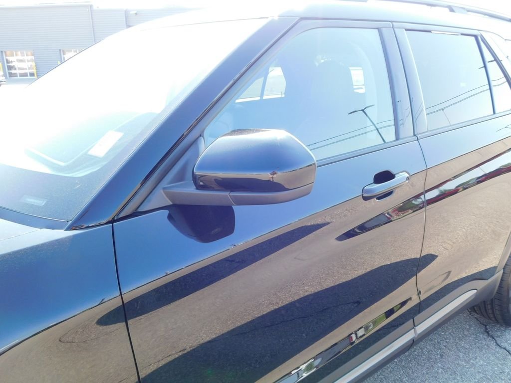 Used 2023 Black Ford XLT image 14