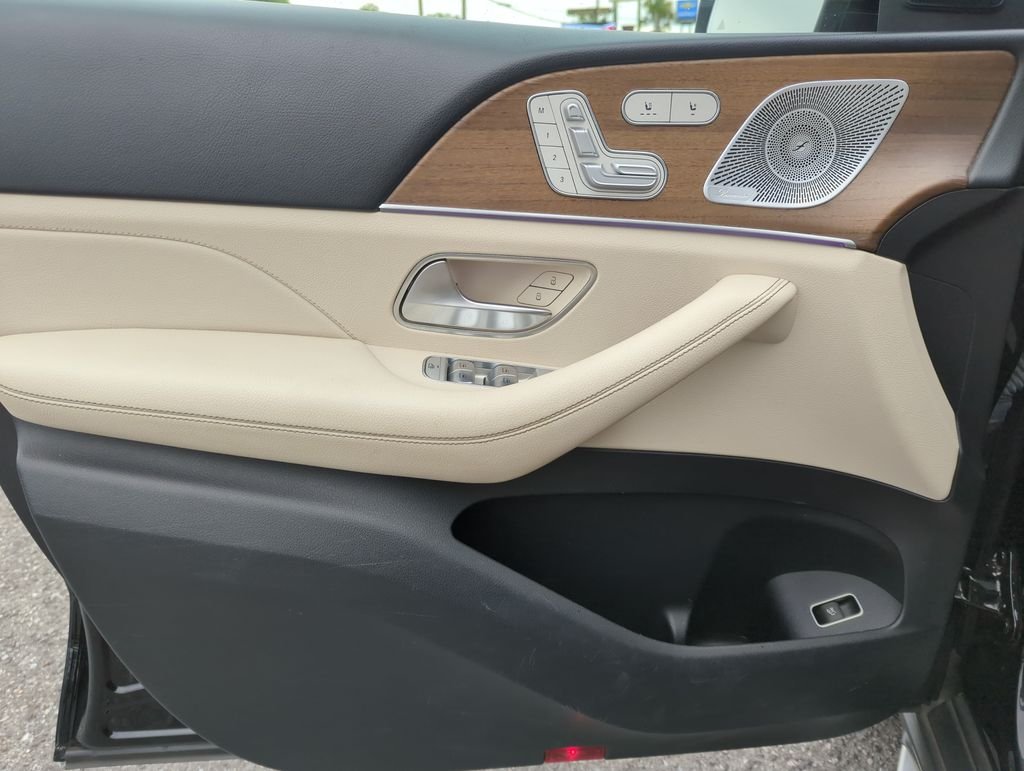 Used 2021 Black Mercedes-Benz GLE 350 image 17
