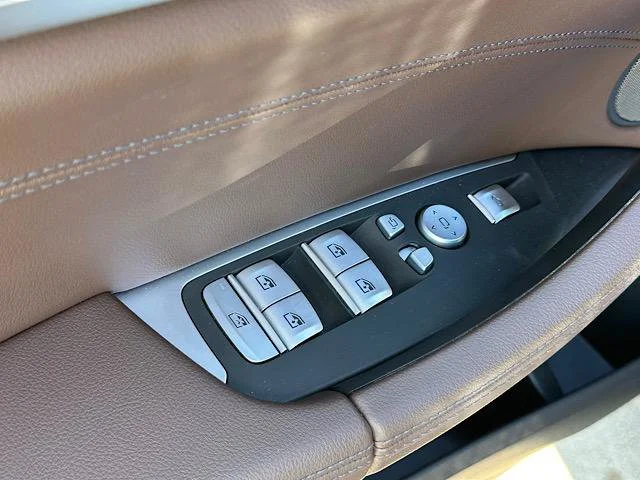 Used 2022 Black Sapphire Metallic BMW M40i image 19