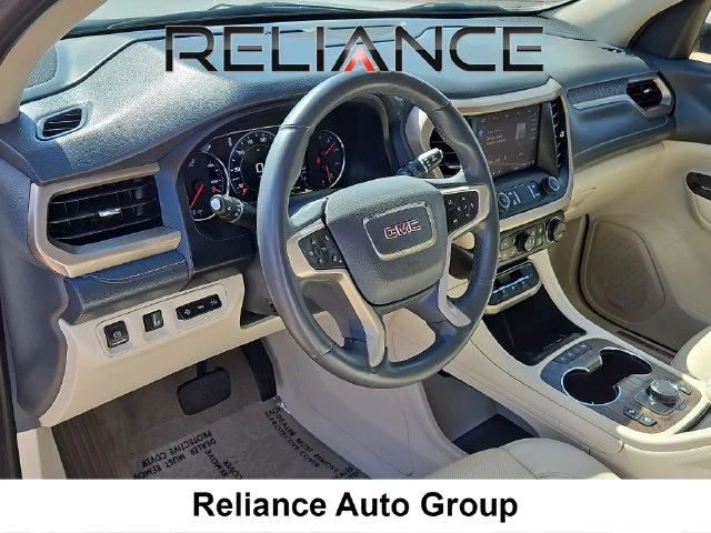 Used 2023 White GMC Denali image 25