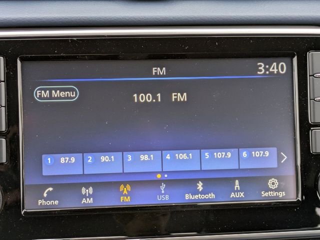 2025 Nissan Versa Sedan SV - Photo 13