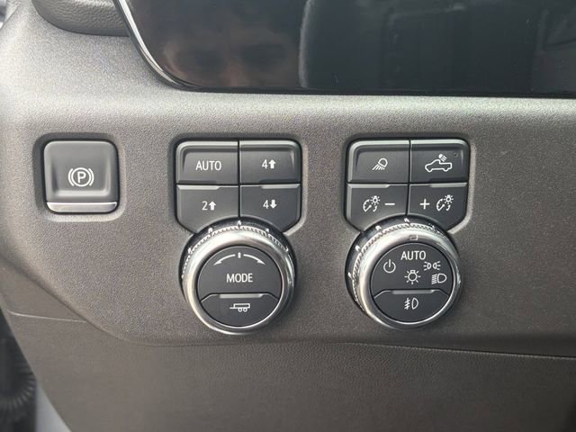 2025 GMC Sierra 1500 SLT - Photo 5
