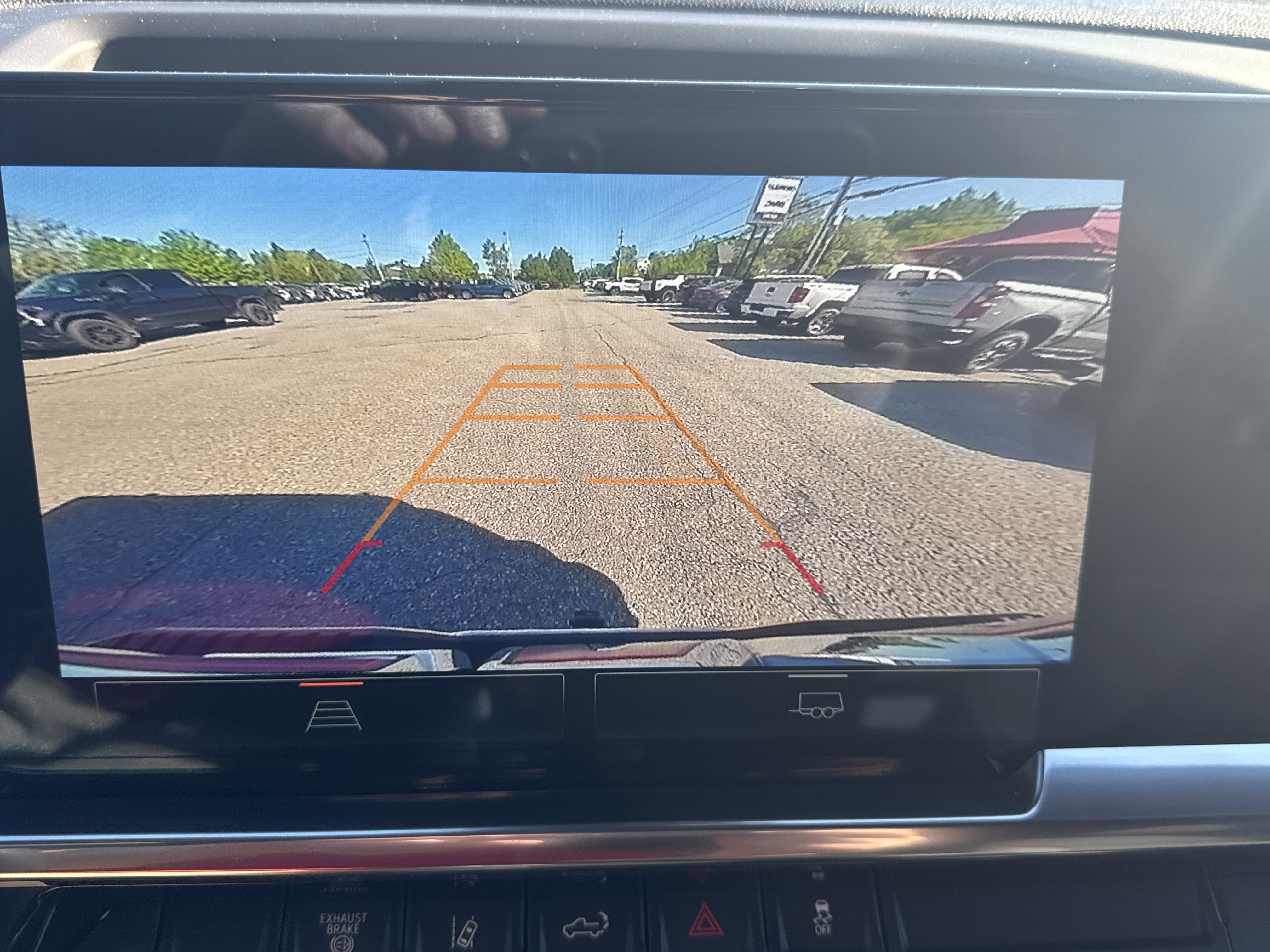 Used 2024 Onyx Black GMC SLE image 22