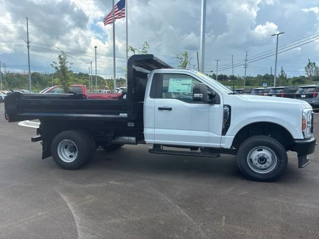 2026 Ford F-350 Super Duty Chassis Cab XL - Photo 8