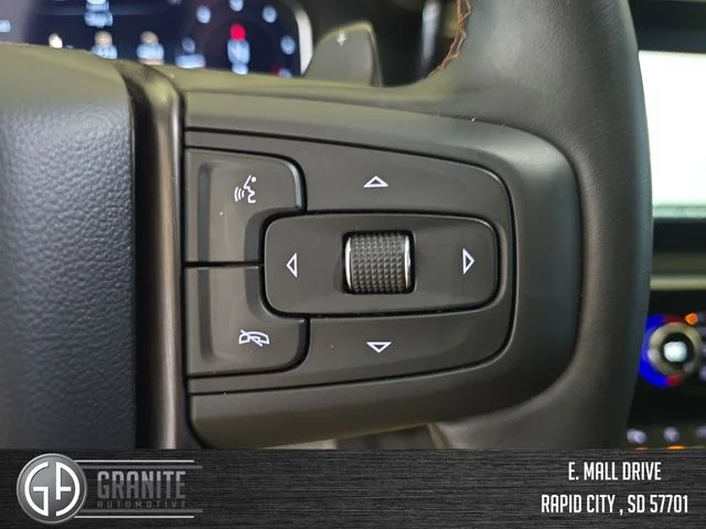 Used 2024 White GMC AT4 image 35