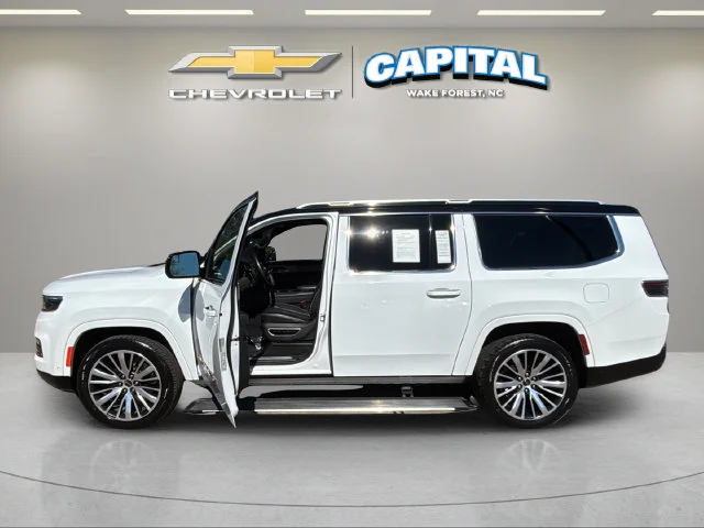 Used 2024 White Jeep Series III image 3
